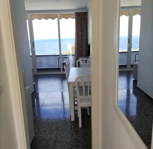 Luxury Sea View Apartment Puerto del Carmen (Lanzarote)